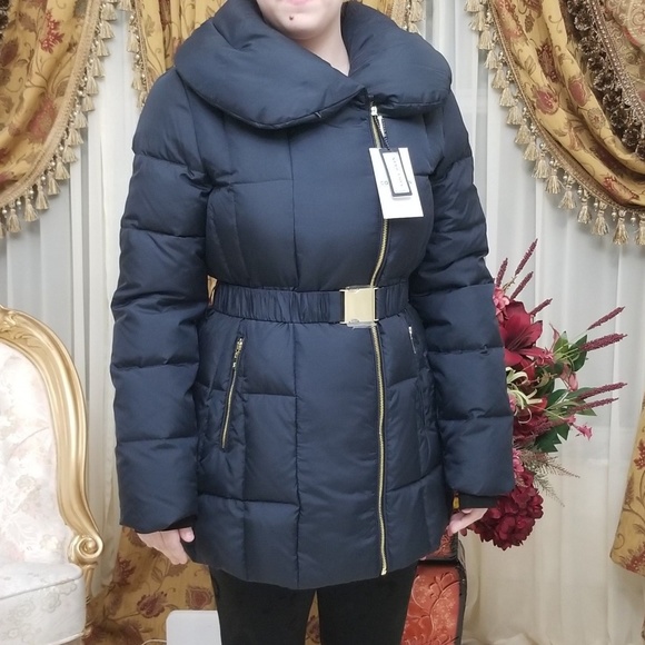 Cole Haan Quilted Oversize Collar Down Coat - Picture 7 of 8